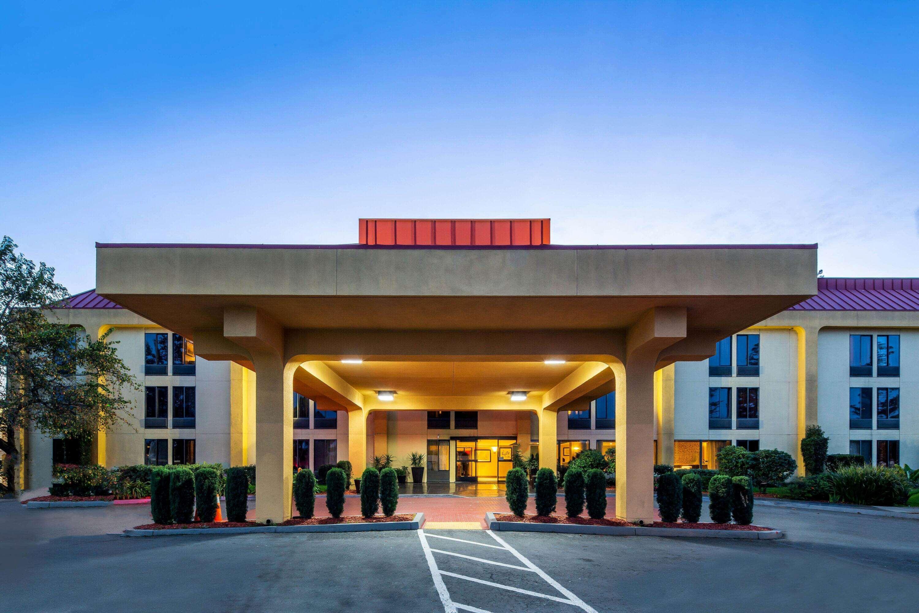 La Quinta By Wyndham Oakland Airport Coliseum Hotel Exterior photo